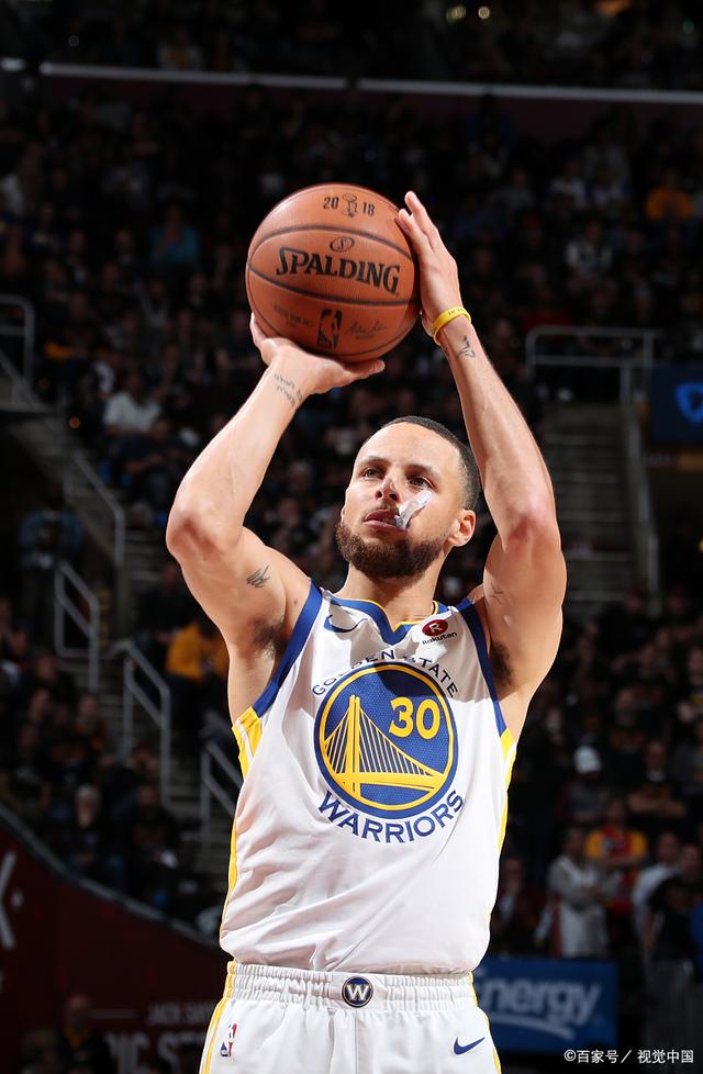 第一脚射门 第一脚射门